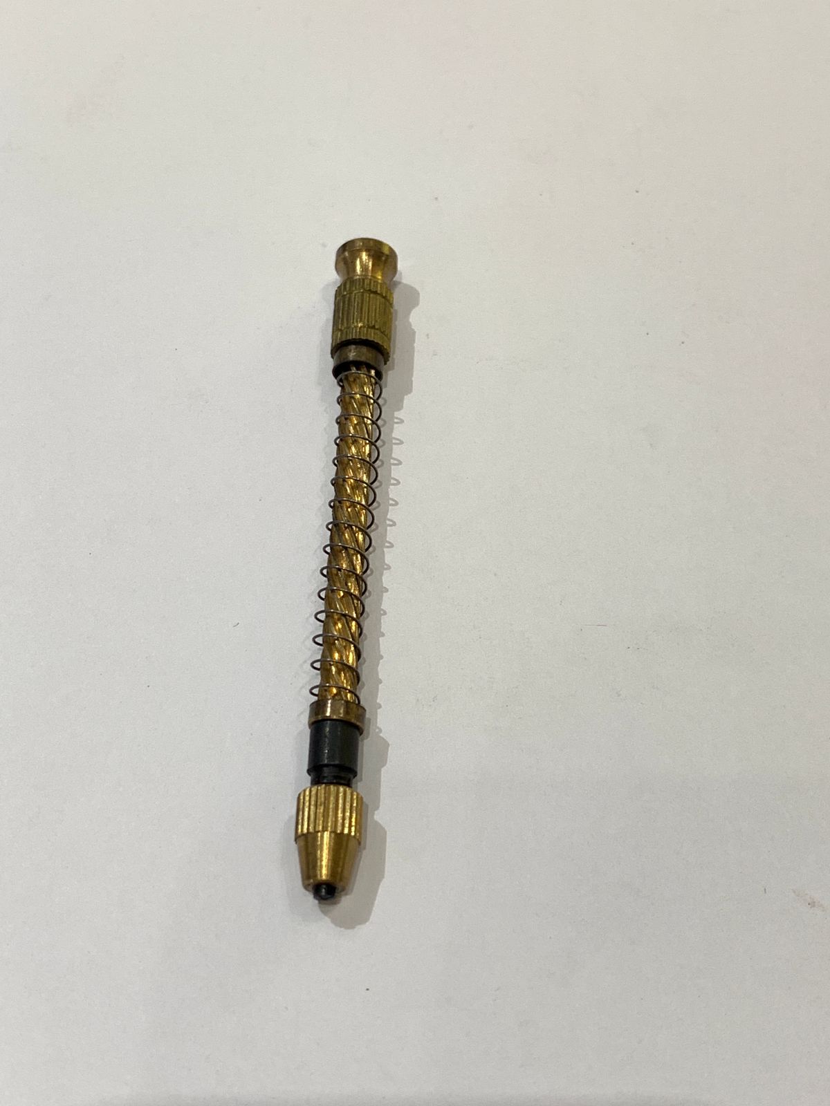 Taladro manual pequeño